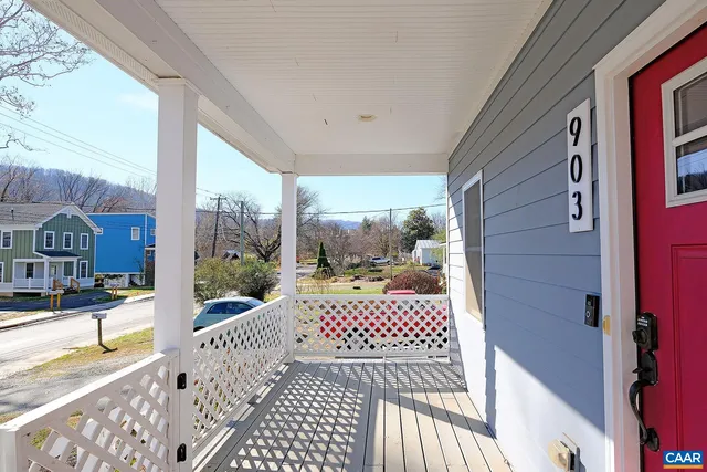 $3,000 | 903 Nassau Street, Charlottesville, VA 22902