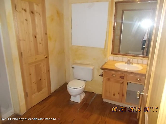 1090 East Valley Road Carbondale, CO 81623 - Photo 6 of 16 DSCN2253