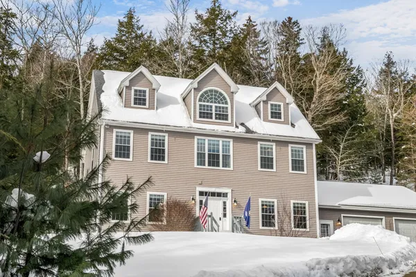 $525,000 | 325 Lower Dedham Road, Holden, ME 04429