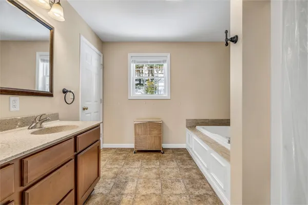 $525,000 | 325 Lower Dedham Road, Holden, ME 04429