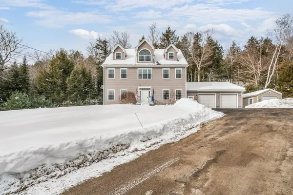 $525,000 | 325 Lower Dedham Road, Holden, ME 04429