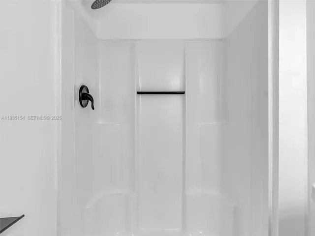 $299,999 | 3911 Southwest 52nd Avenue, Unit 41, Pembroke Park, FL 33023