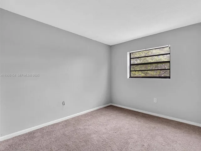 $299,999 | 3911 Southwest 52nd Avenue, Unit 41, Pembroke Park, FL 33023