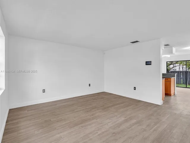 $299,999 | 3911 Southwest 52nd Avenue, Unit 41, Pembroke Park, FL 33023