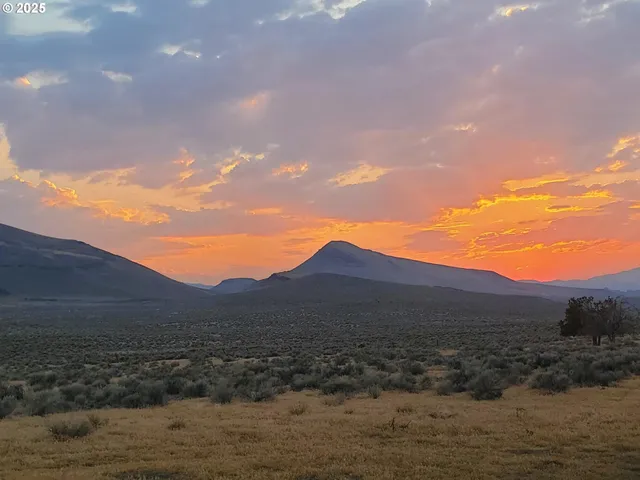 $250,000 | Clover Flat Road, Lakeview, OR 97630