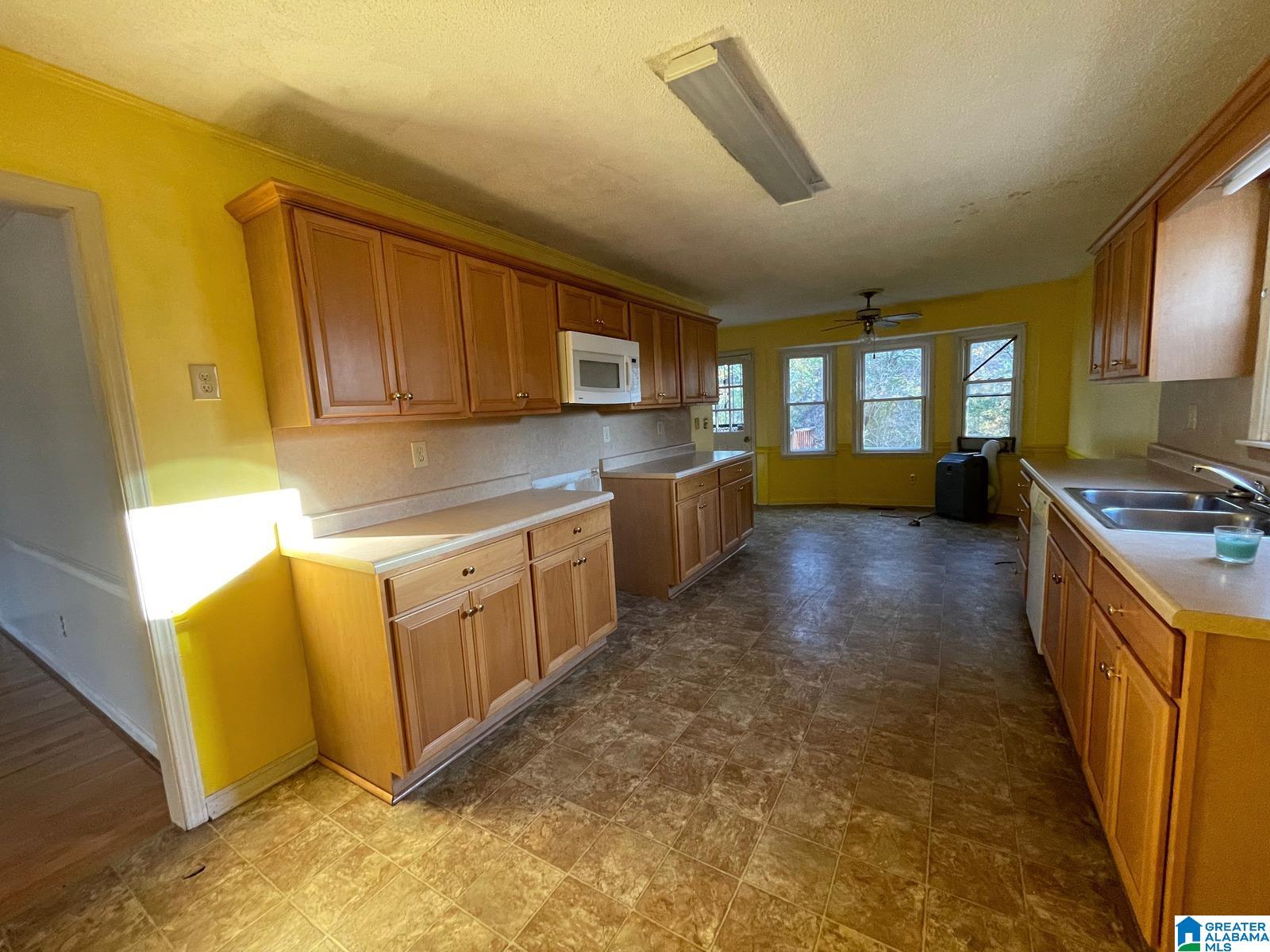 1760 Winewood Road Birmingham, AL 35215 - Photo 13 of 30