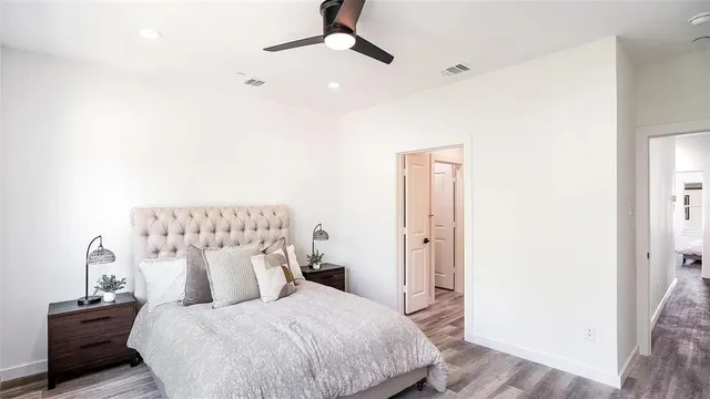 $2,350 | 1028 17th Street, Plano, TX 75074