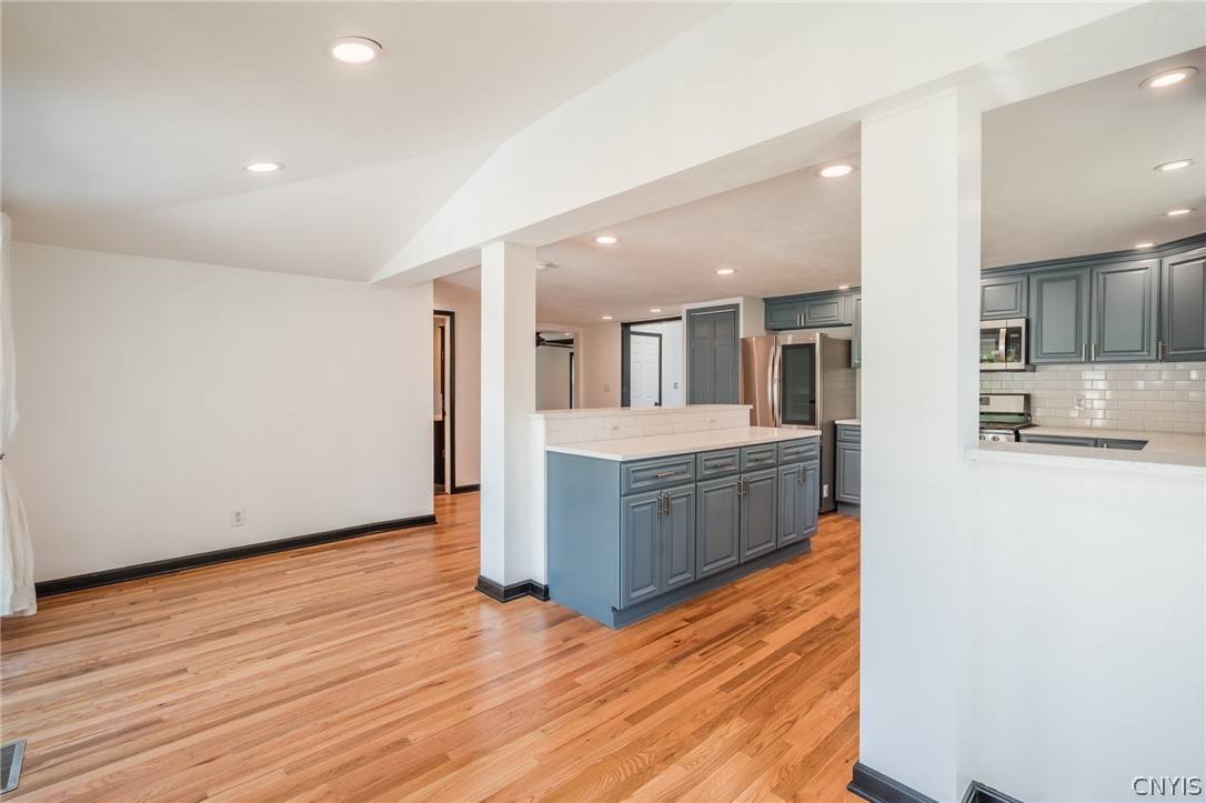 8403 Gaskin Road Clay, NY 13027 - Photo 14 of 36