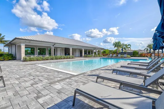 $3,985 | 16235 Pine Mist Drive, Bradenton, FL 34211