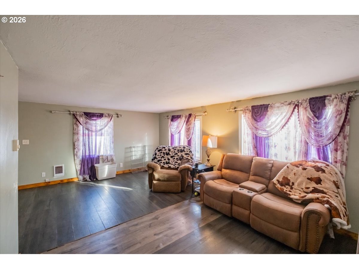 471 Birch Street Junction City, OR 97448 - Photo 17 of 30