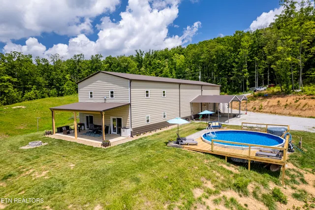 $519,700 | 178 Stan Reed Lane, Oneida, TN 37841