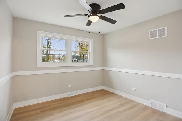 $359,900 | 528 East 191st Place, Glenwood, IL 60425