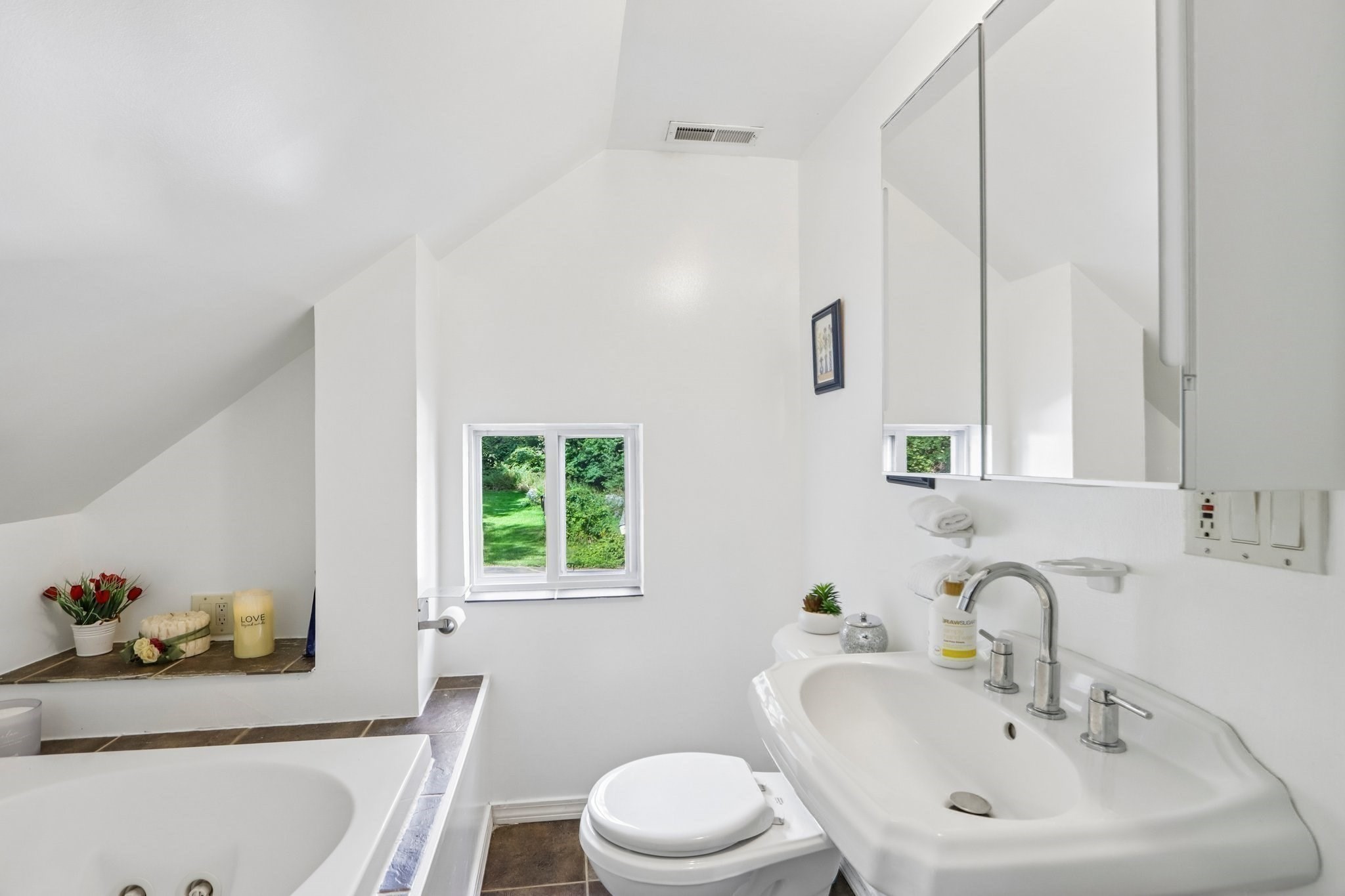 31 Parham Road Tyngsborough, MA 01879 - Photo 24 of 34 Gallery Image 24
