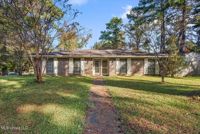 $210,000 | 100 Abby Oak Drive, Clinton, MS 39056