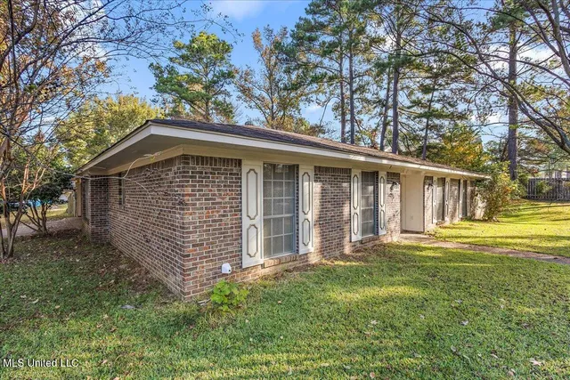 $210,000 | 100 Abby Oak Drive, Clinton, MS 39056