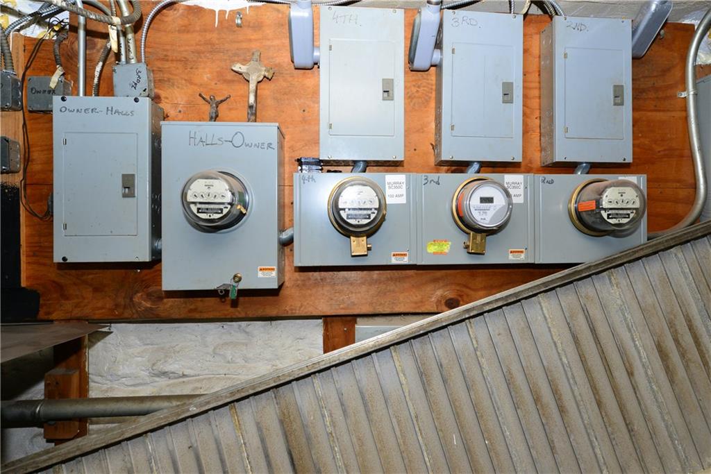 255 3rd Avenue Brooklyn, NY 11215 - Photo 17 of 28