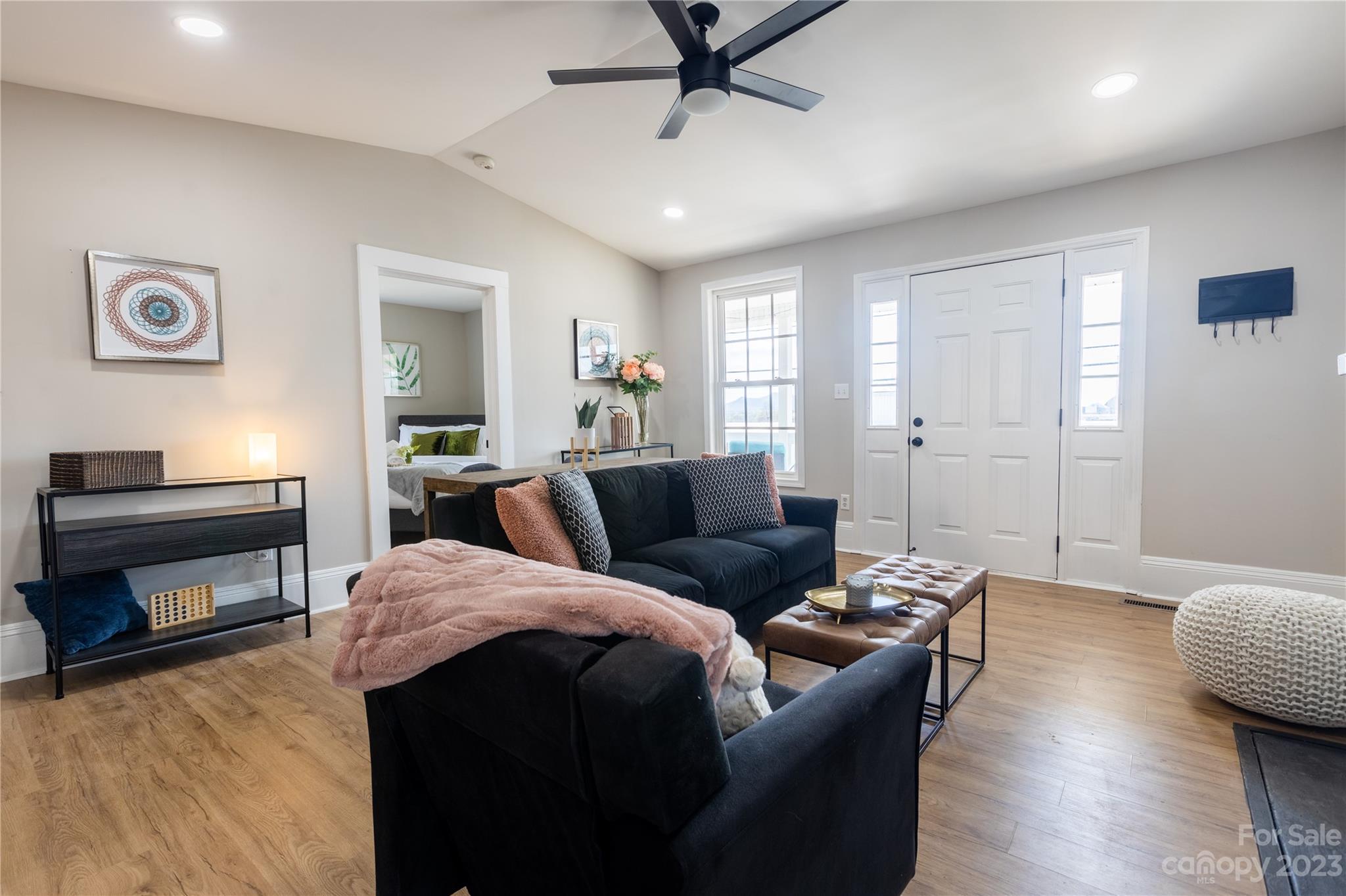 209 Linwood Road Kings Mountain, NC 28086 - Photo 5 of 14 Gallery Image 5