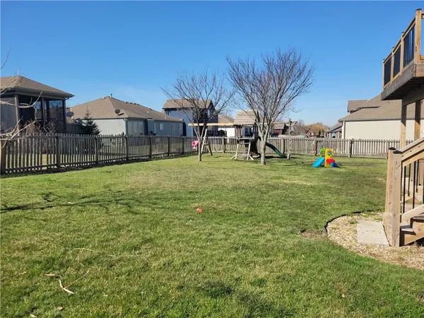 $359,000 | 1511 North 4th Street East, Louisburg, KS 66053