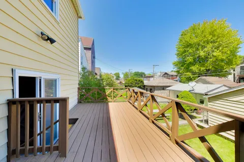 $725,000 | 3427 South Emerald Avenue, Chicago, IL 60616