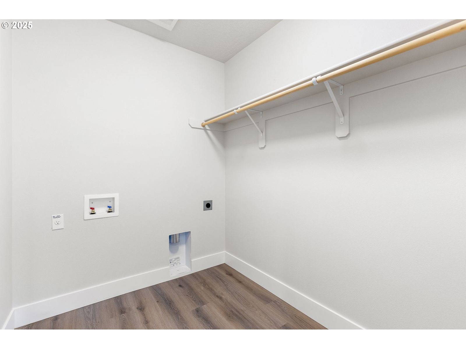 104 Tiber Court Boardman, OR 97818 - Photo 18 of 33 a view of an empty room