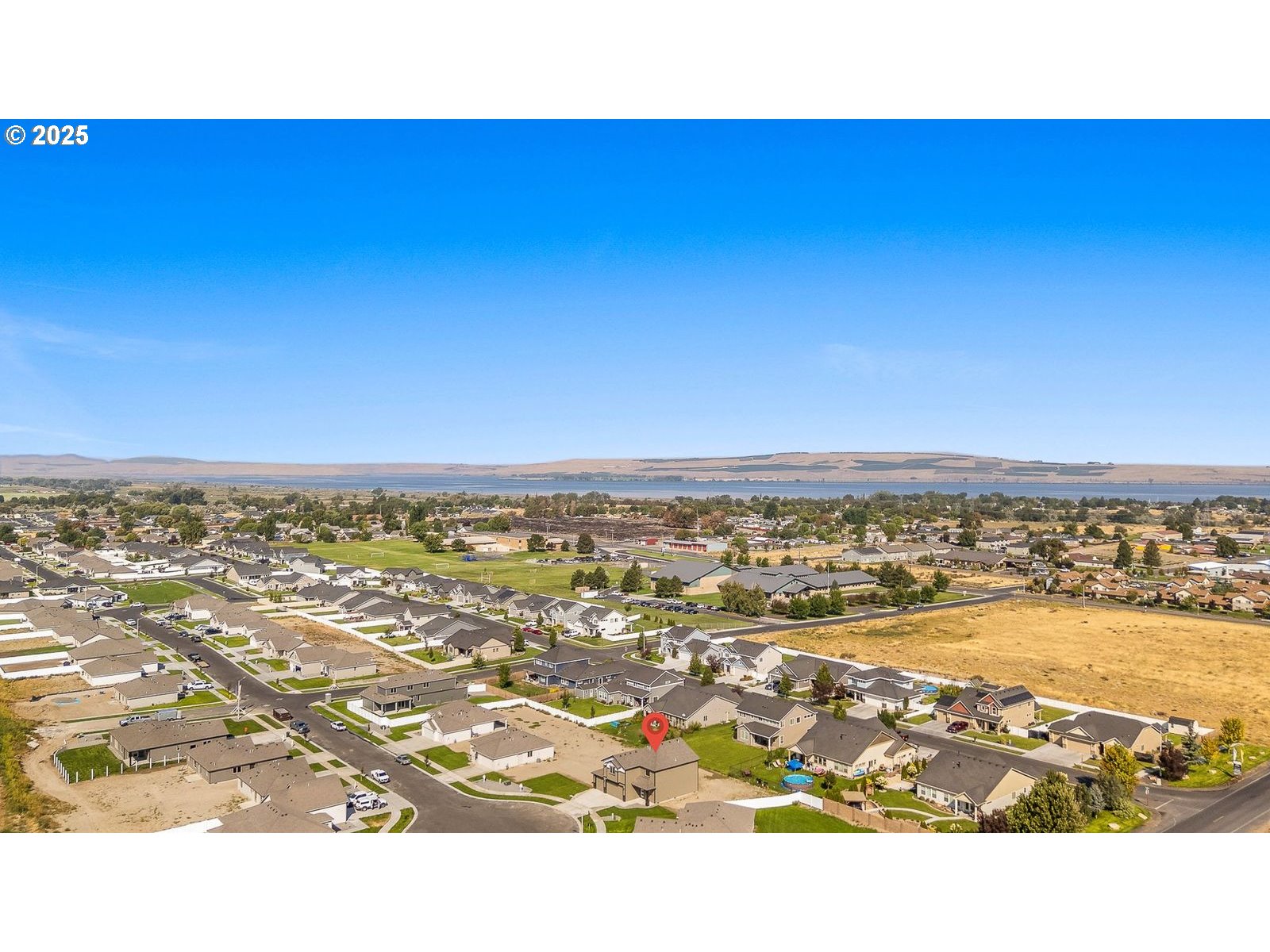 104 Tiber Court Boardman, OR 97818 - Photo 32 of 33 a view of city and ocean
