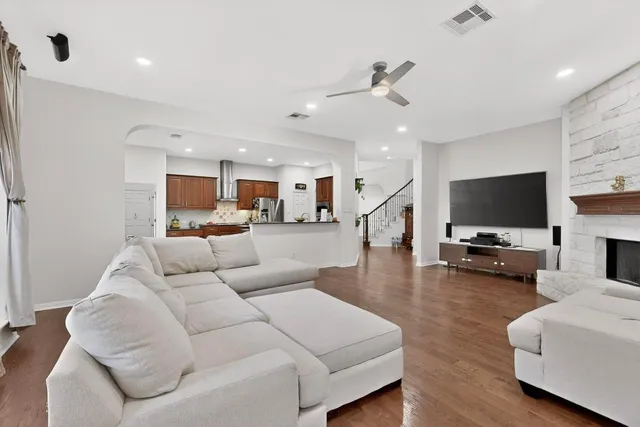 $865,000 | 16525 Broadbay Drive, Austin, TX 78717