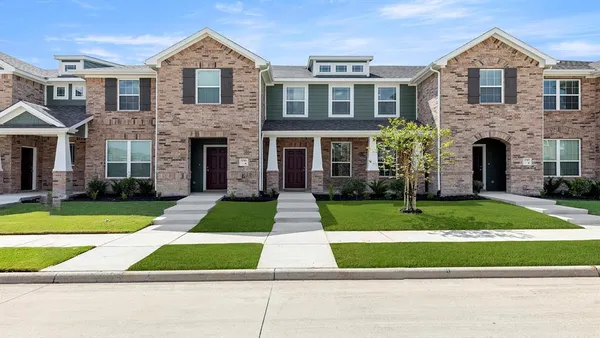 $239,990 | 3705 Star Mesa Street, Unit 14, Heartland, TX 75114