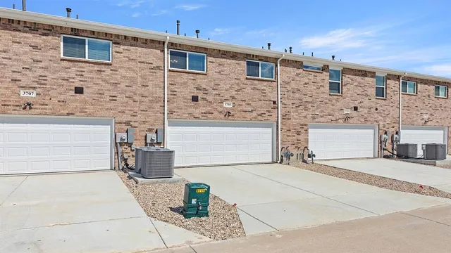 $240,990 | 3705 Star Mesa Street, Unit 14, Heartland, TX 75114