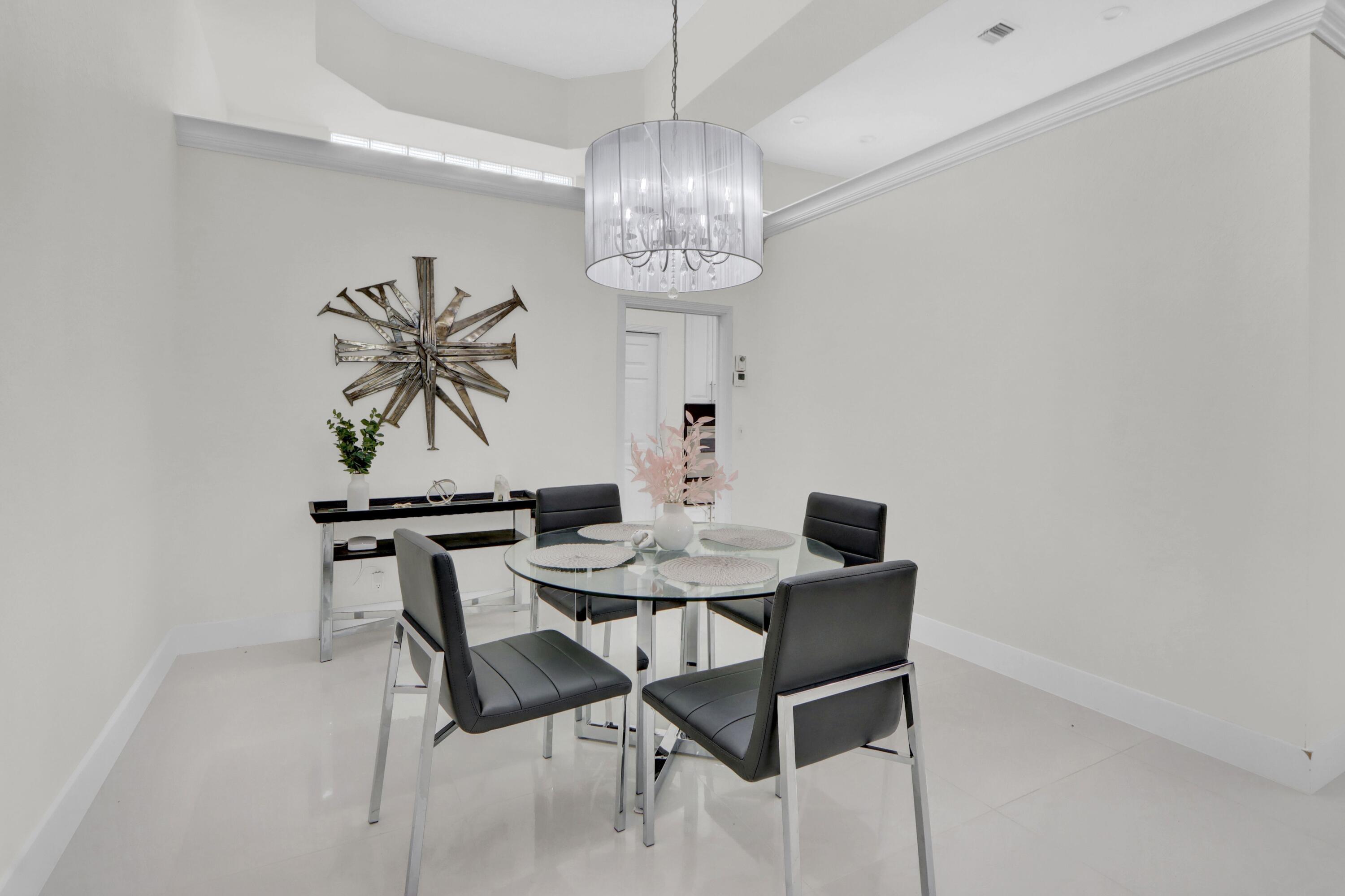 6564 Somerset Circle Boca Raton, FL 33496 - Photo 5 of 39 Dining Room