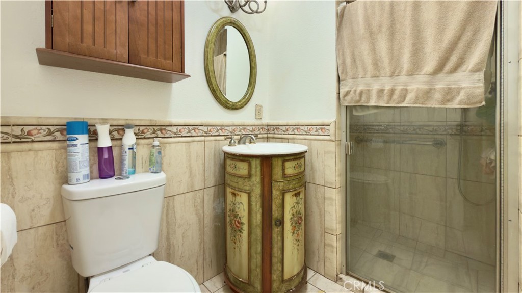 1011 Shadow San Fernando, CA 91340 - Photo 17 of 35