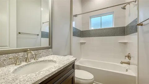 $1,199,900 | 17811 Roost Place, Bradenton, FL 34211