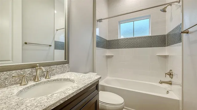 $1,199,900 | 17811 Roost Place, Bradenton, FL 34211