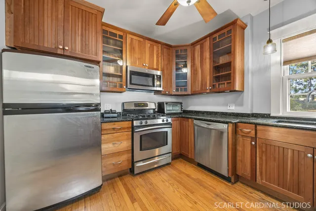 $375,000 | 84 South Caroline Street, Crystal Lake, IL 60014