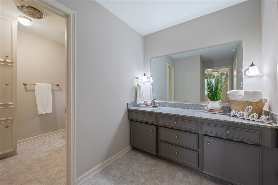 3807 Oak Ridge Drive Bryan, TX 77802 - Photo 14 of 24
