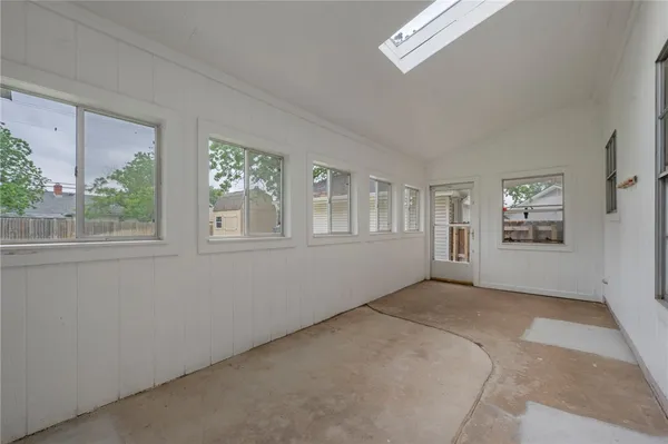 $385,000 | 3807 Oak Ridge Drive, Bryan, TX 77802