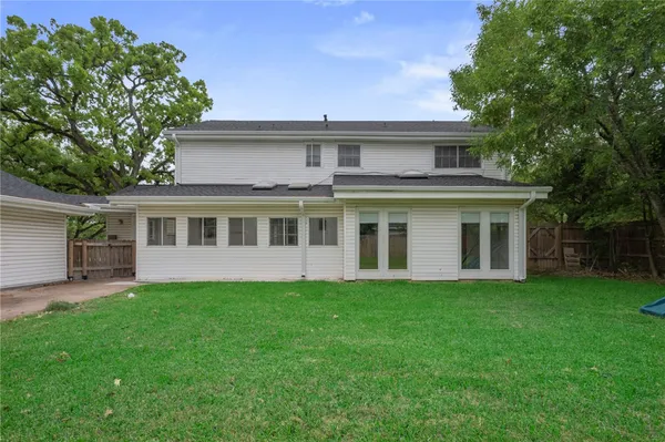 $385,000 | 3807 Oak Ridge Drive, Bryan, TX 77802