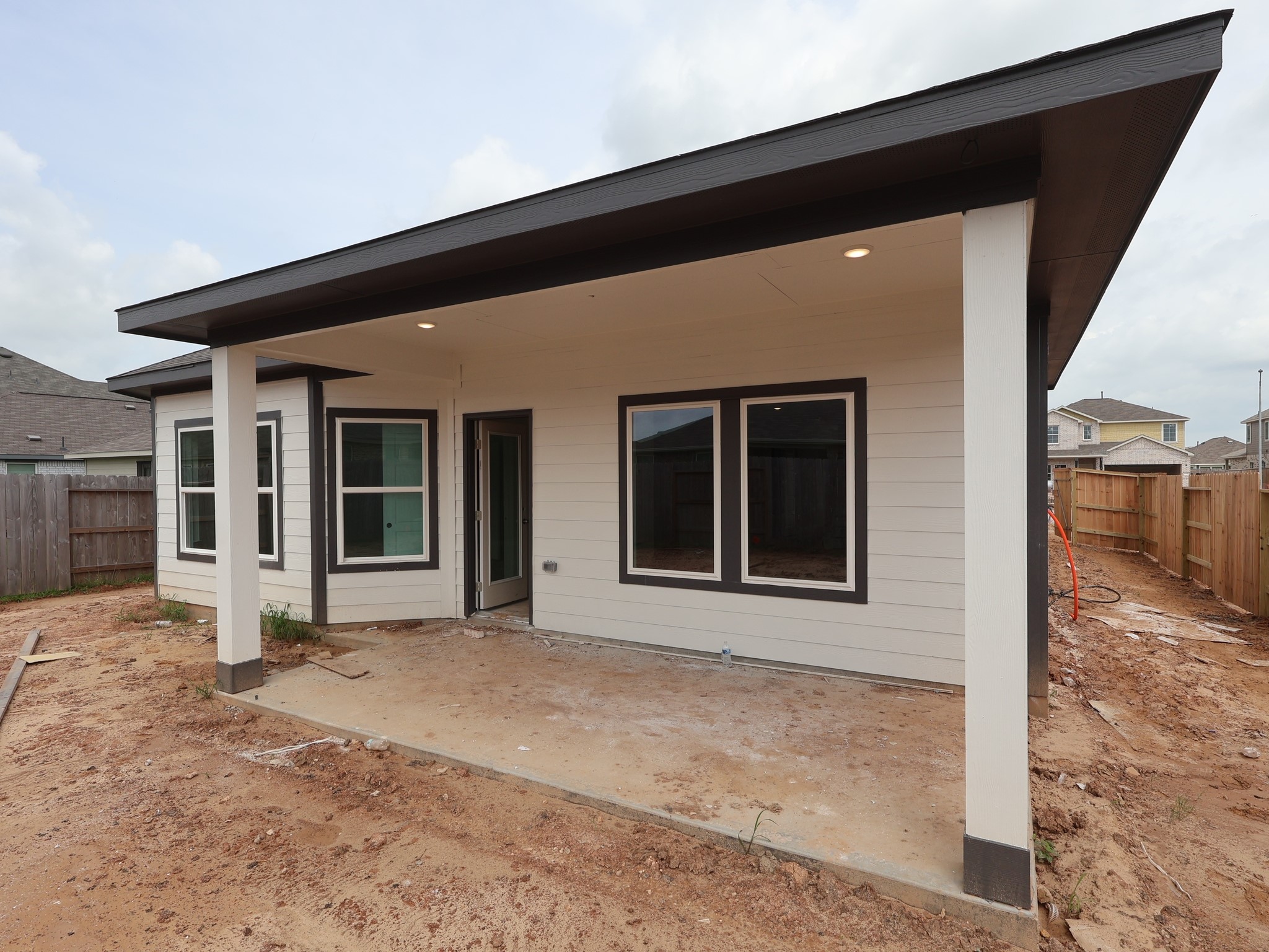 3407 Angus Farm Drive Rosenberg, TX 77471 - Photo 8 of 20 a front view of a house with a yard