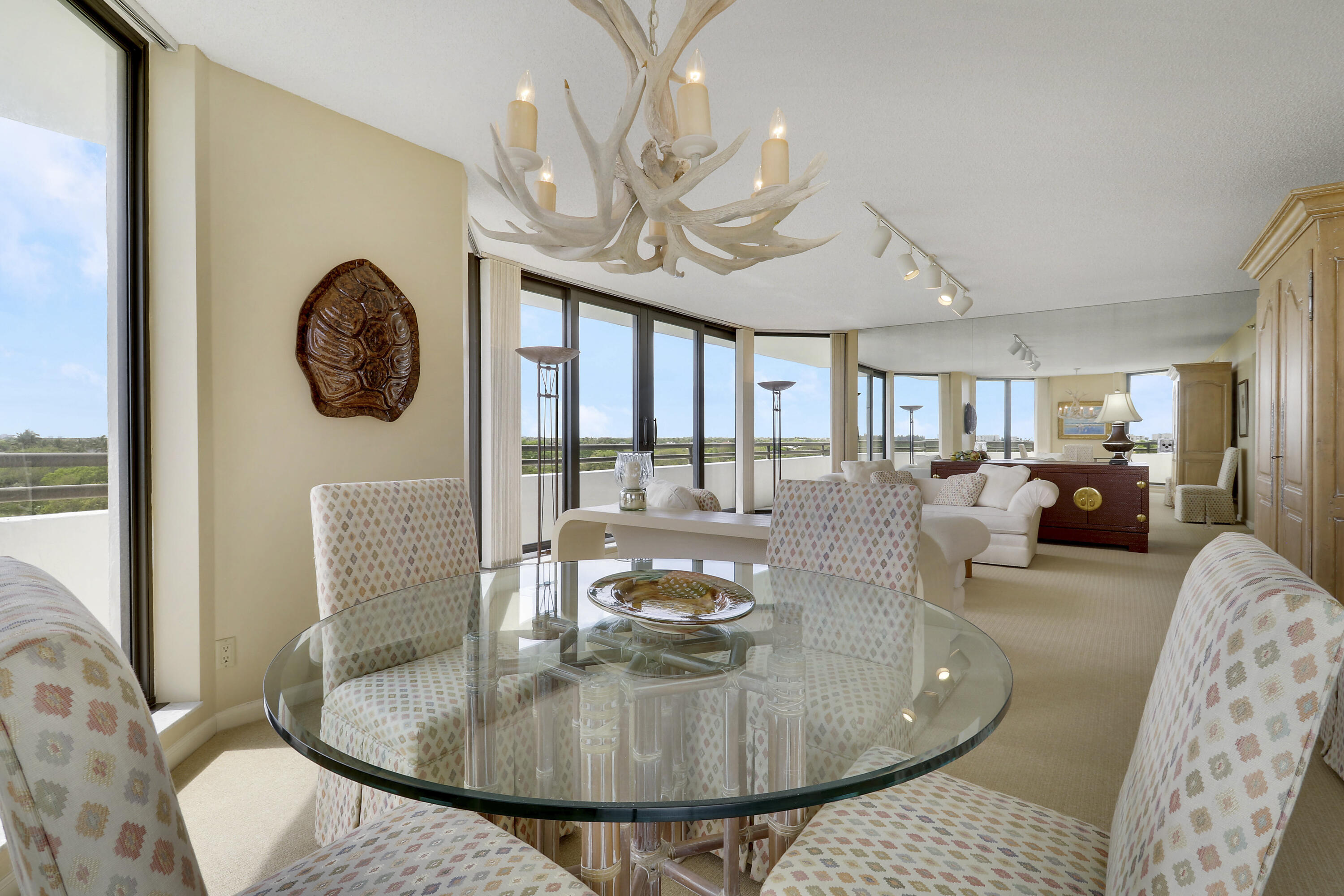 3322 Casseekey Island Road, Unit 604 Jupiter, FL 33477 - Photo 14 of 55 Dining and Great Room