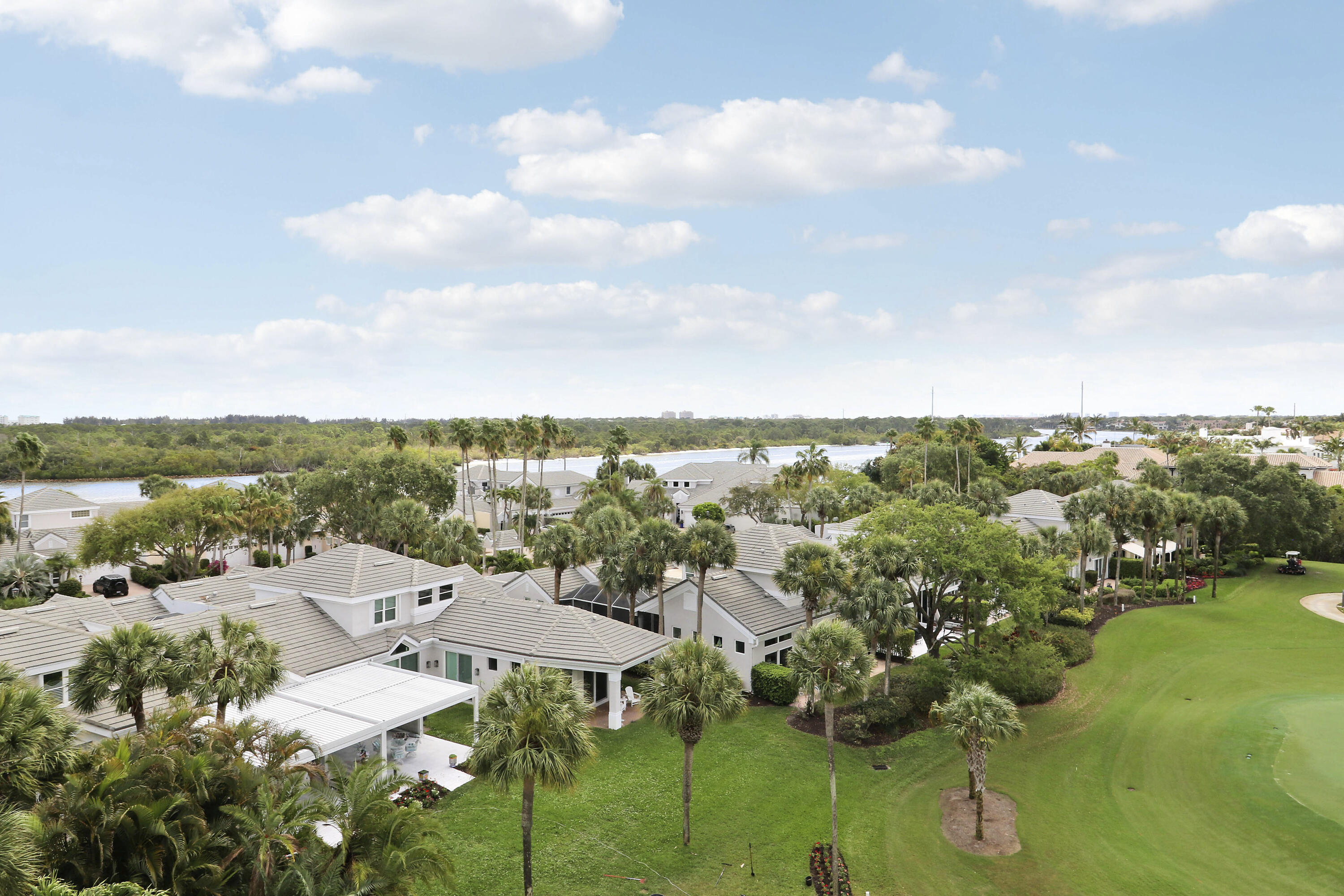 3322 Casseekey Island Road, Unit 604 Jupiter, FL 33477 - Photo 38 of 55 View III