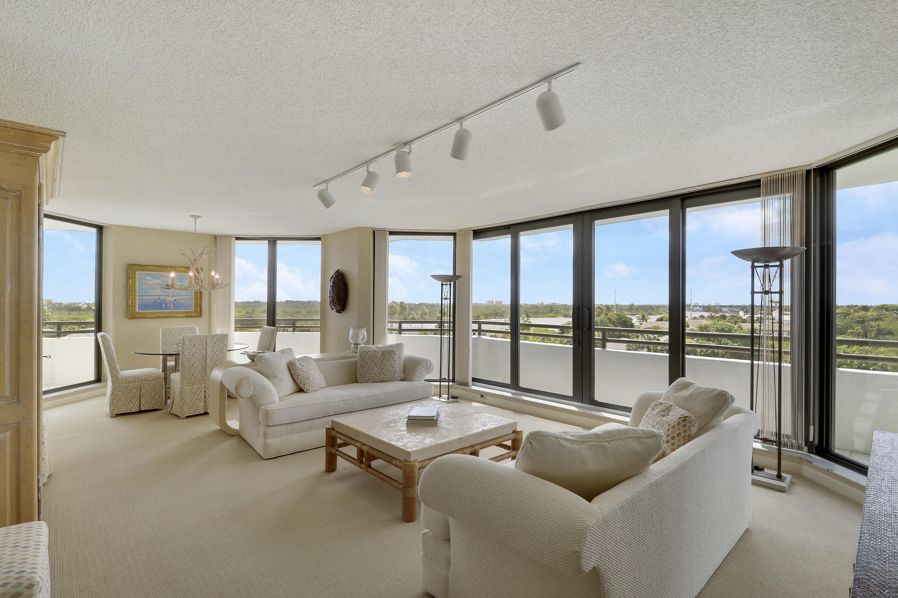 3322 Casseekey Island Road, Unit 604 Jupiter, FL 33477 - Photo 4 of 55 Great Room