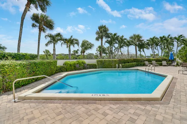 $819,000 | 3322 Casseekey Island Road, Unit 604, Jupiter, FL 33477