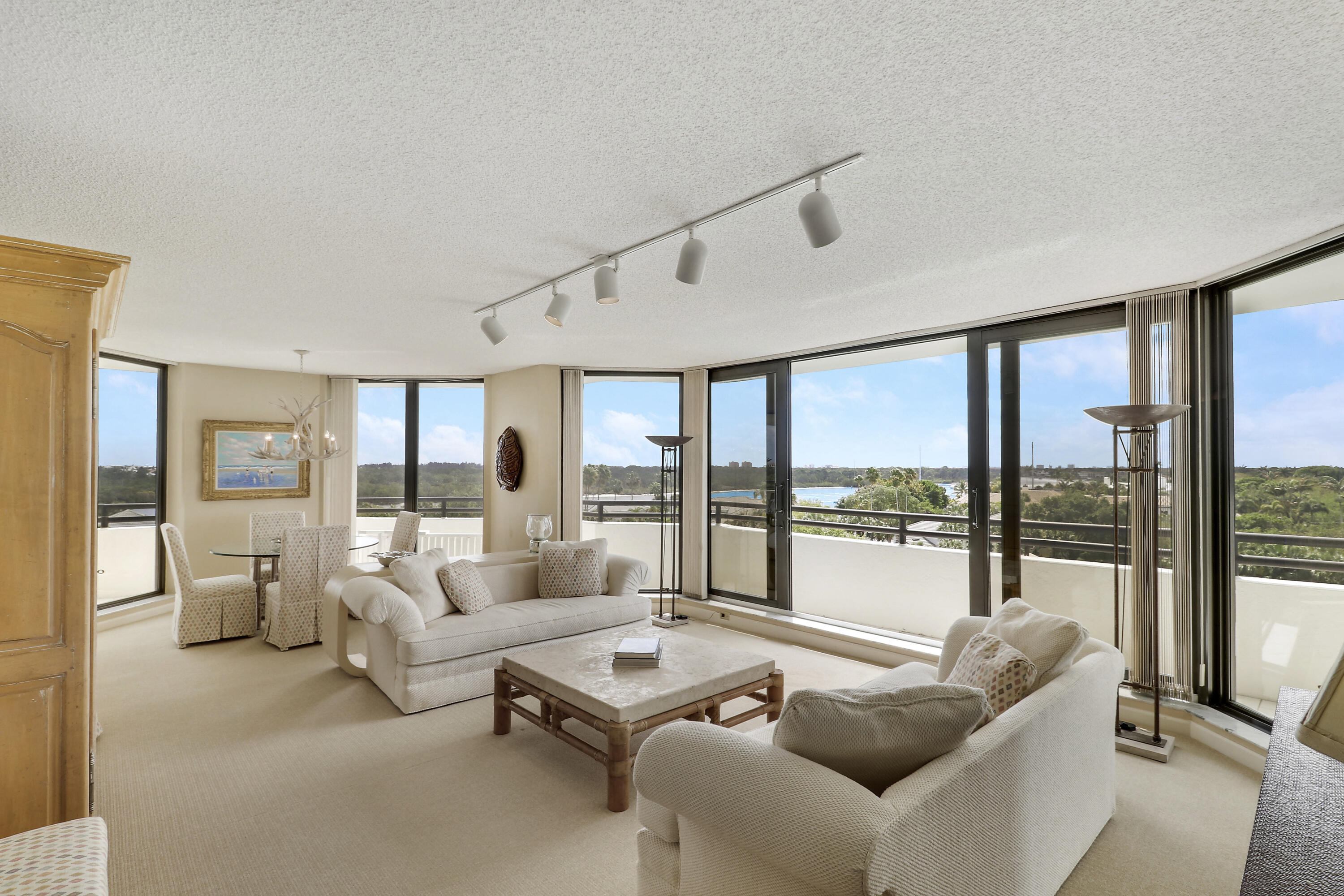 3322 Casseekey Island Road, Unit 604 Jupiter, FL 33477 - Photo 6 of 55 Great Room View