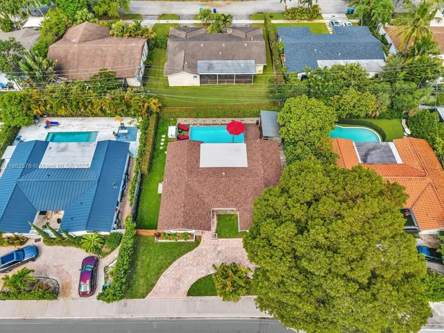 $1,085,000 | 20350 Highland Lakes Boulevard, Miami, FL 33179