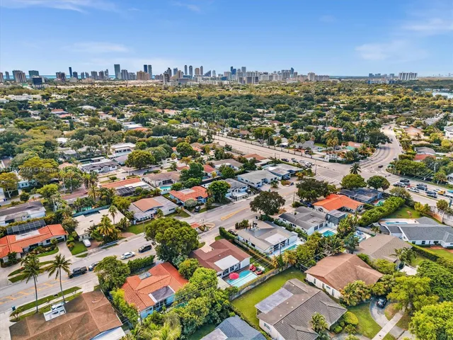 $1,085,000 | 20350 Highland Lakes Boulevard, Miami, FL 33179