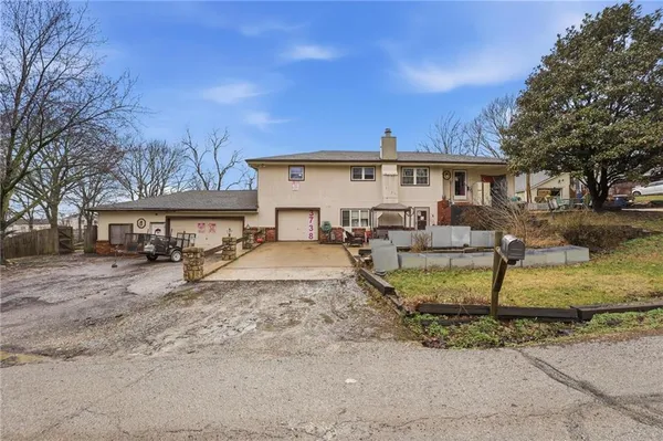 $220,000 | 3738 Ditzler Avenue, Kansas City, MO 64133