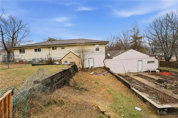 $220,000 | 3738 Ditzler Avenue, Kansas City, MO 64133