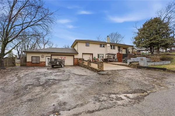 $220,000 | 3738 Ditzler Avenue, Kansas City, MO 64133