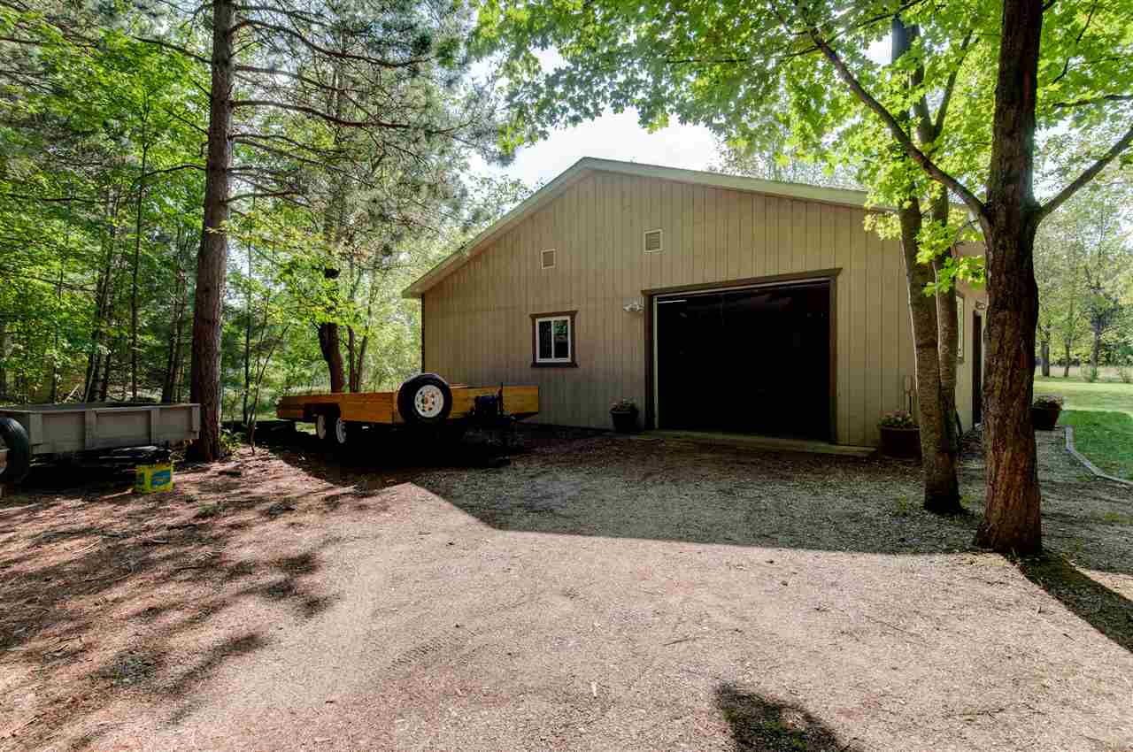 940 North Betsie River Road Interlochen, MI 49643 - Photo 23 of 43 1805374-22.JPG