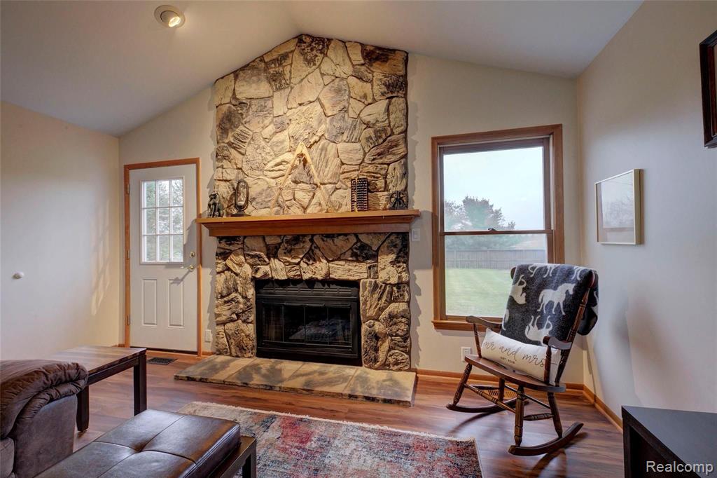 524 West Schafer Road Howell, MI 48843 - Photo 8 of 40