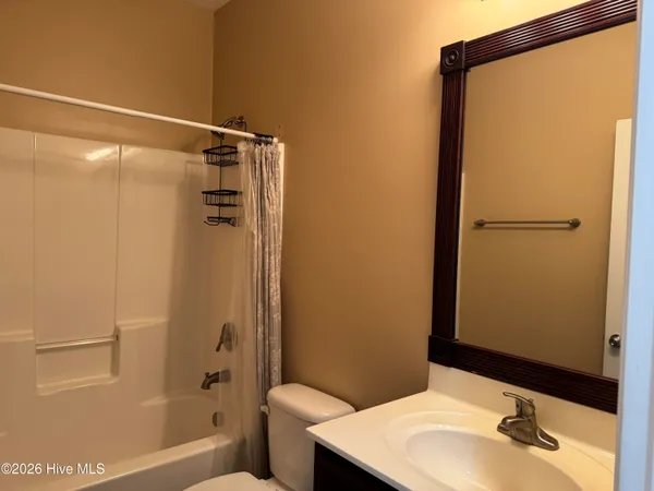 $1,905 | 208 Trophy Ridge Drive, Richlands, NC 28574